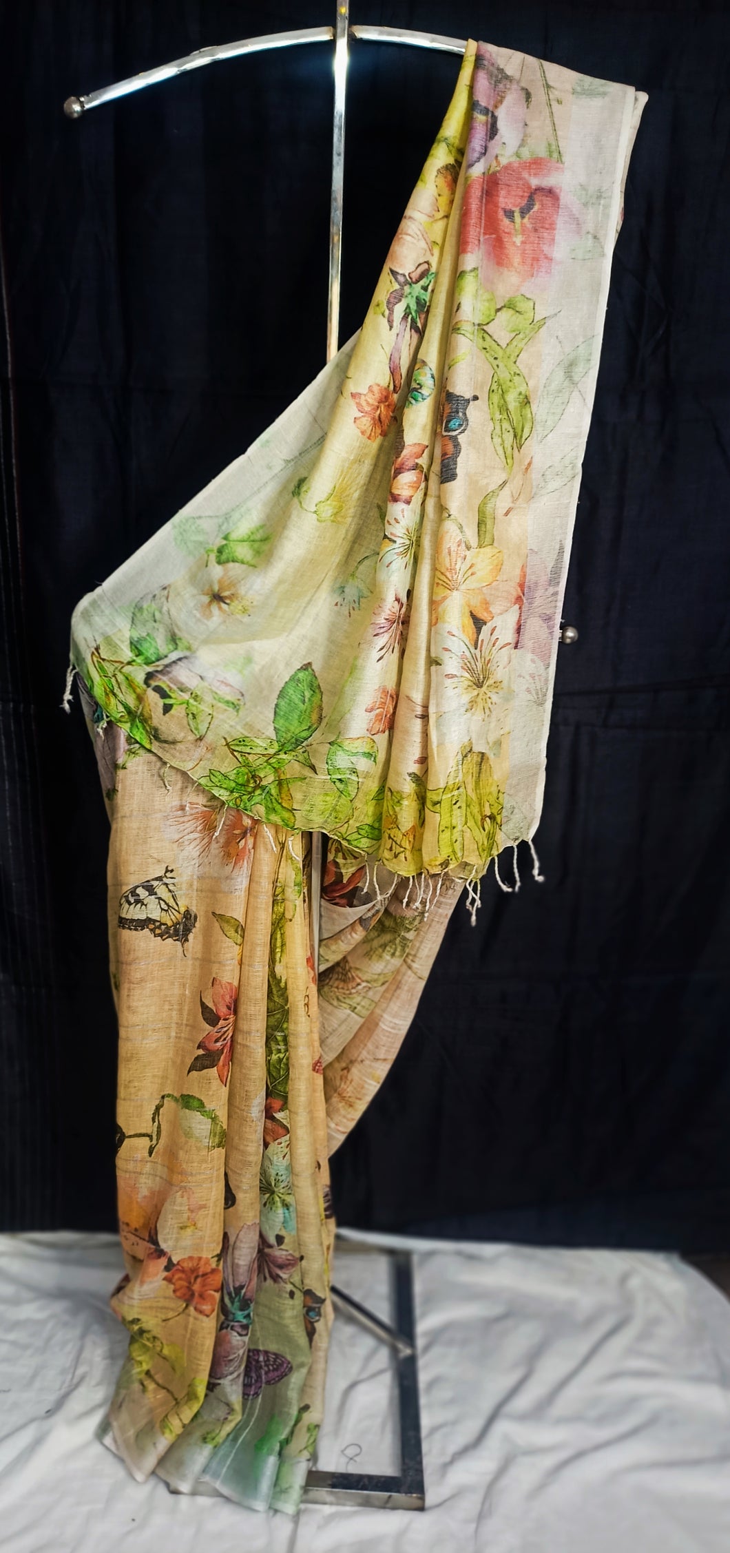 Bhagalpuri Printed Floral Print Linen Saree